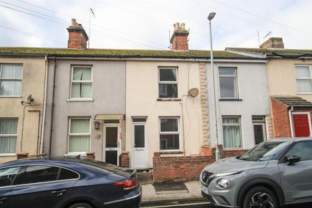 2 bedroom terraced house to rent - Photo 5