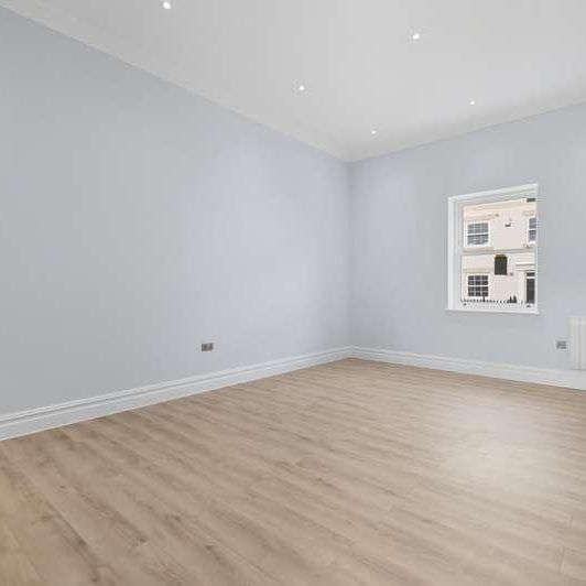 Old Harlow Apartments, Old Harlow - Photo 1