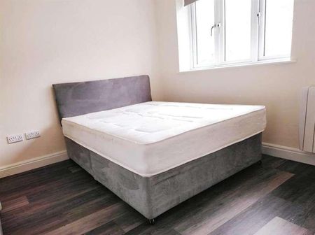 Wern Terrace, Port Tennant, Swansea, SA1 - Photo 3