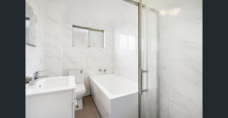 2 Bedroom Unit Near Parramatta CBD - Photo 2