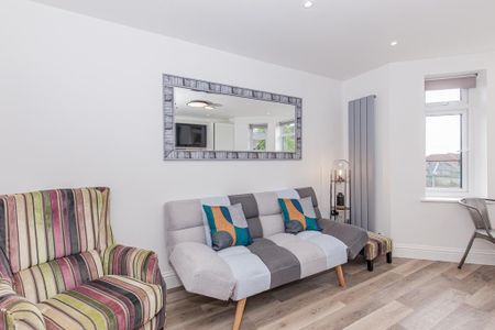 2 bedroom apartment to rent - Photo 2