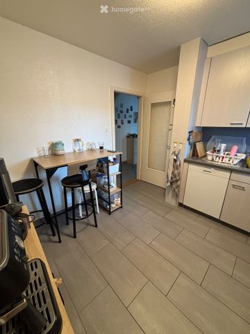 Appartement lumineux de 3,5 pièces, proche de la gare - Foto 2