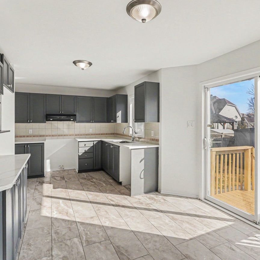 For Lease - 2243 Esprit Drive, Orleans - Cumberland and Area, Ontario - Photo 1