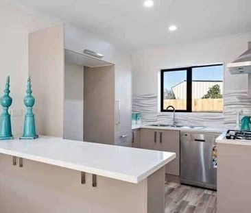 4 Bedroom 3 Bathroom House For Rent in Papakura - Photo 4