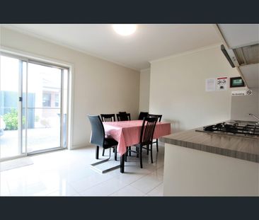 1/108 (Room 8) Wellington Road, Clayton, Vic 3168 - Photo 2