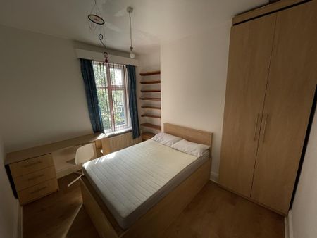 8 bedroom townhouse to rent - Photo 3