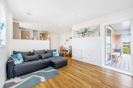 2 Bed Flat, Acton, W3 - Photo 3