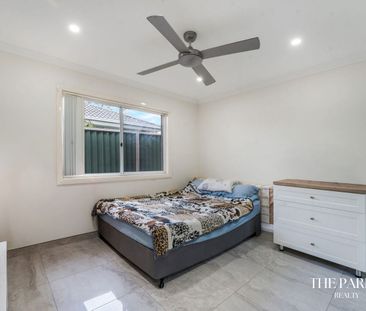 NEAR NEW GRANNY FLAT - Photo 4