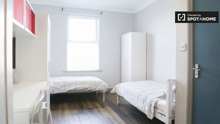 Room in a shared 8-bedroom apartment, Inns Quay, Dublin - Photo 4
