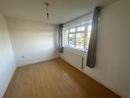 4 bedroom house to rent - Photo 2