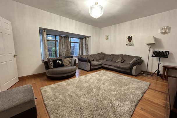 Aberford Road - Photo 1