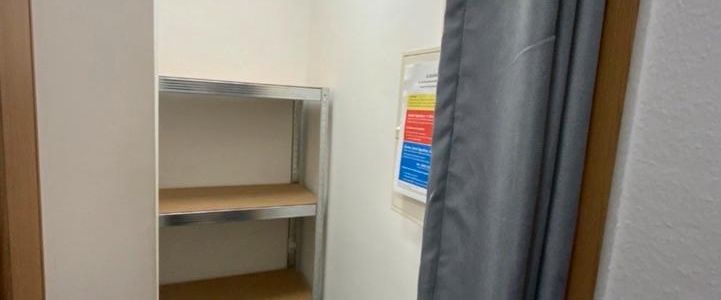 Helle, gemütliche 2-Raumwohnung mit Balkon, EBK & Parkplatz - Photo 1