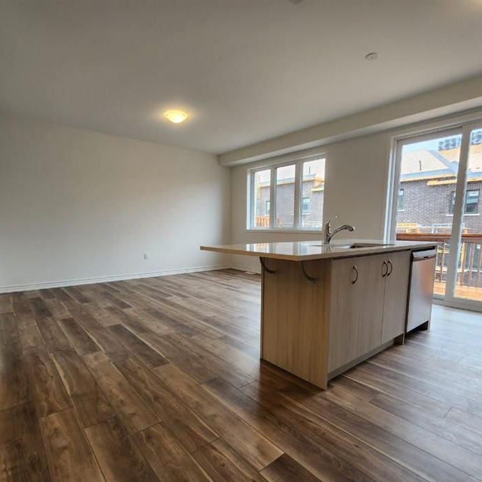 For Lease - 65 Lower Street, Barrie, Ontario - Photo 1
