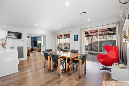 8 Binaburra Place, Queanbeyan NSW 2620 - House For Rent | Domain - Photo 2