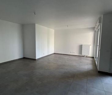 Location Appartement 3 pièces 75m² CHAMPIGNY SUR MARNE 94500 - Photo 3