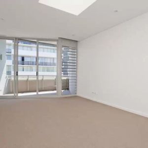 MGM MARTIN – AIR CONDITIONED TWO BEDROOM APARTMENT - Photo 2