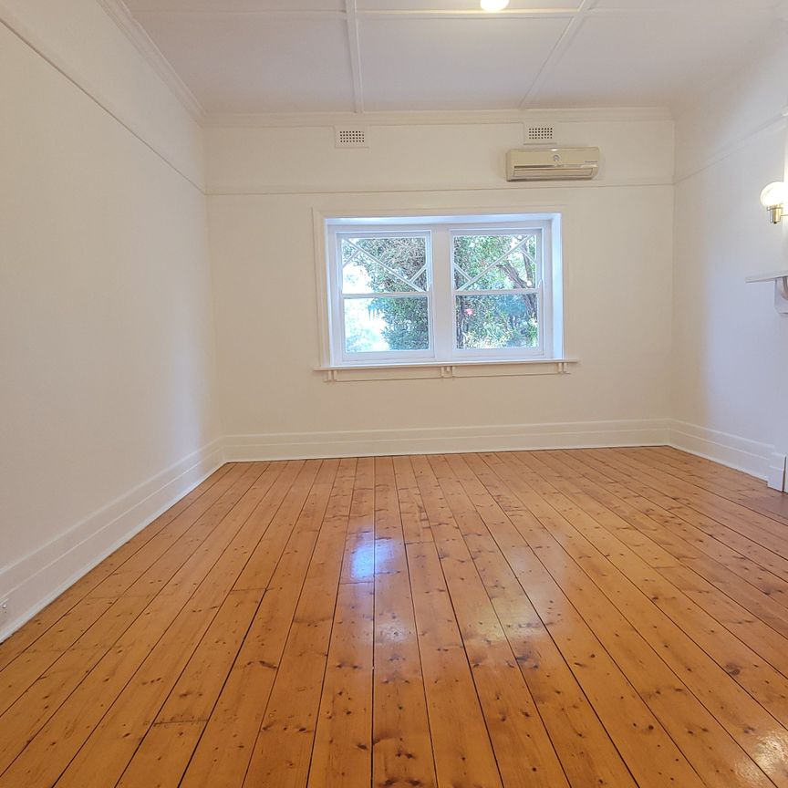 2/94 Beach Road, Sandringham VIC 3191 - Semi-detached For Rent | Domain - Photo 1