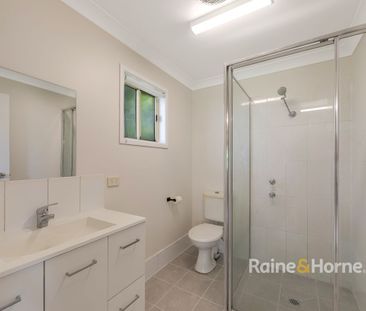 LOCATION ! LOCATION ! - Photo 4