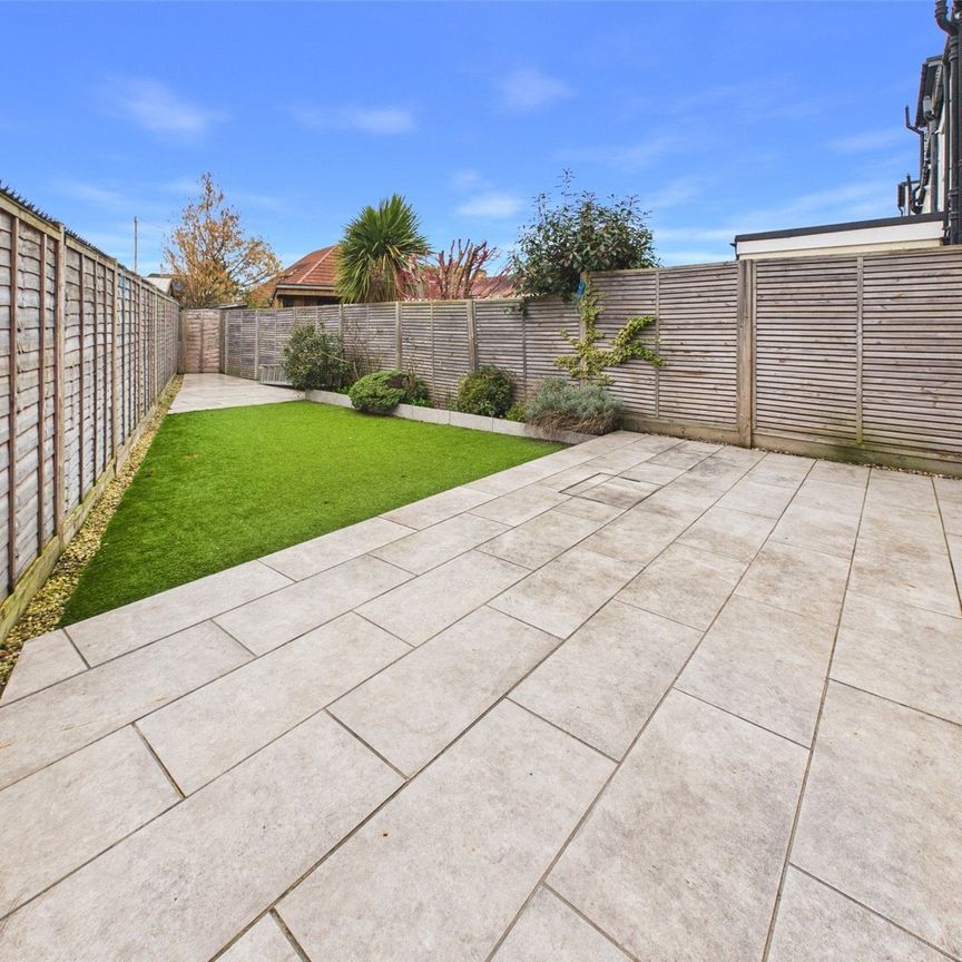 Hospital Bridge Road, Twickenham, TW2 - Photo 1