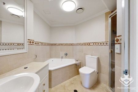 ARGUABLY THE CBD FINEST RIVERFRONT COMPLEX 2 Bedroom Unfurnished Listing (Can be partially furnished) - Photo 4