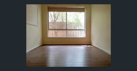 Comfortable Home in a Highly Convenient Location - Photo 4