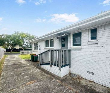 2 Bedroom Home in OtahuhU! - Photo 6