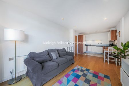 Larden Road, Acton, London, W3 - Photo 3