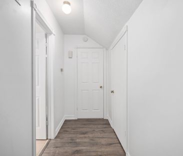 For Lease - 1 Grovepark Street, Richmond Hill, Ontario - Photo 5