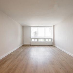 Line 13 - 2121 Tupper Street, Montréal - Photo 3