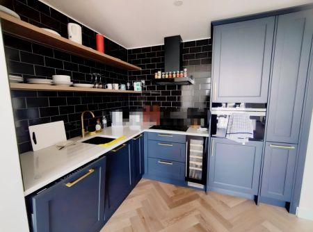 1 Bedroom 1 Bathroom - Photo 5