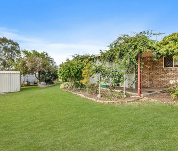 Comfortable Low-Set Brick Home - Photo 5