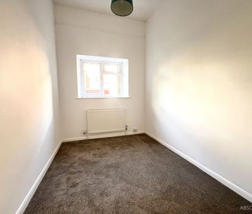2 bed ground floor flat to rent in Polsham Park, Paignton, TQ3 - Photo 2