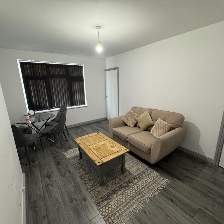 1 bedroom flat to rent - Photo 1