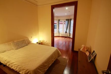 Carrer Gran de Gràcia, Barcelona, Catalonia 08012 - Photo 2