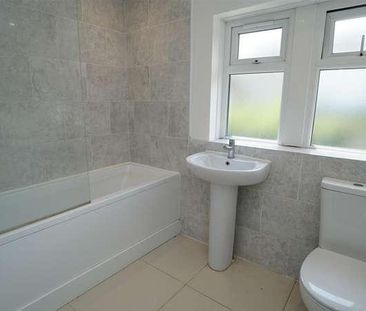 Rowantree Drive, Idle, Bradford, BD10 - Photo 6