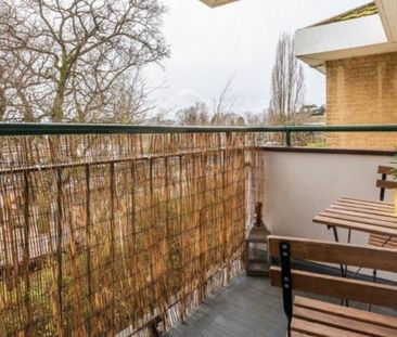 Room in a Shared Flat, London, SW19 - Photo 6