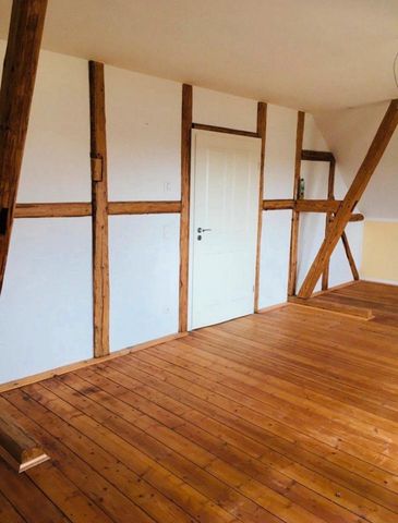 Helle moderne Dachgeschosswohnung zu vermieten - Photo 2