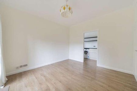 Sunbury, Surrey, TW16 - Photo 2