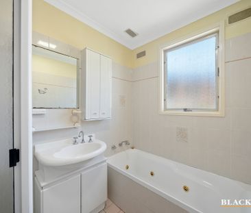 29 Charles Street, Queanbeyan NSW 2620 - House For Rent | Domain - Photo 6
