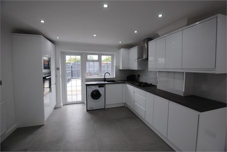 Muncies Mews, London - Photo 3