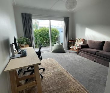 25 Luxford Street, Berhampore - Photo 2