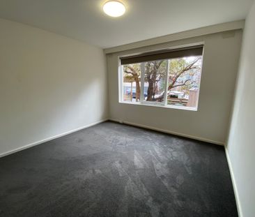 1 / 11 Crimea St, St Kilda - Photo 4