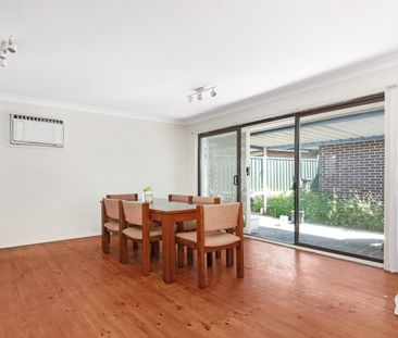 8 Dubbo Street, Quakers Hill NSW 2763 - House For Rent | Domain - Photo 3
