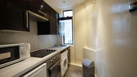 Studio to rent - Photo 5
