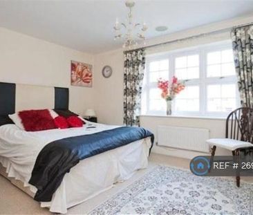5 bedroom semi-detached house to rent - Photo 3