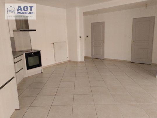 Location Appartement 2 pièces 49m² BEAUVAIS 60000 - Photo 1