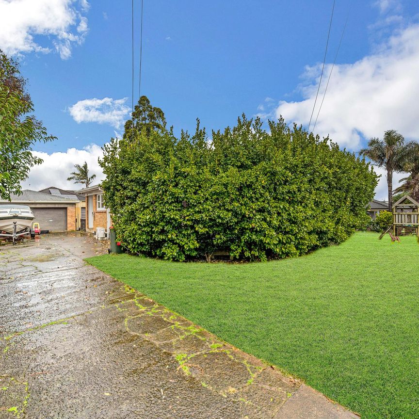 Charming 3-Bedroom Home with Spacious Yard - Photo 1