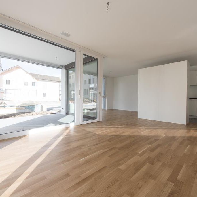 MODERN, LICHTDURCHFLUTEND UND WOHLFÜHLEND - IHRE NEUE WOHNUNG! - Photo 1