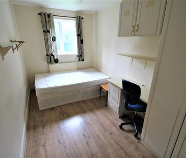 Pennington Court, Delph Lane, Woodhouse, LS6 2RW, Leeds - Photo 2