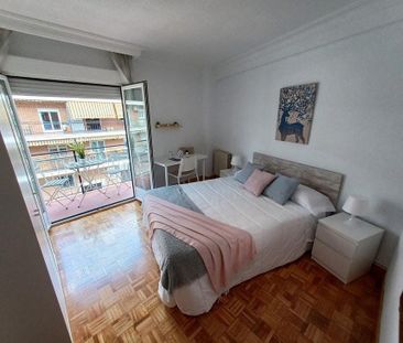 Calle de Maseda, Madrid, Community of Madrid 28039 - Photo 2